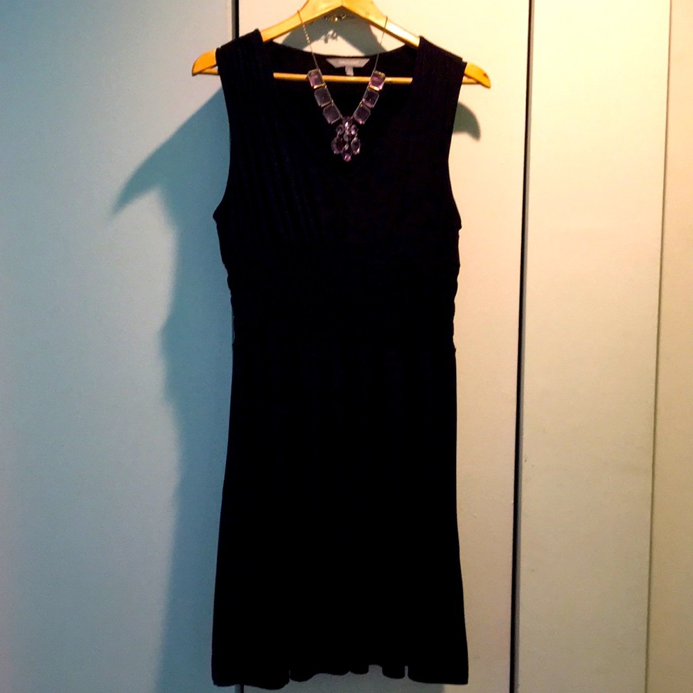 Sleeveless LBD size L ruching